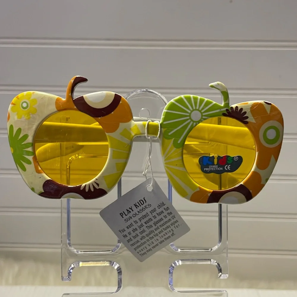Bubblegum Eyewear Girls Apple Sunglasses